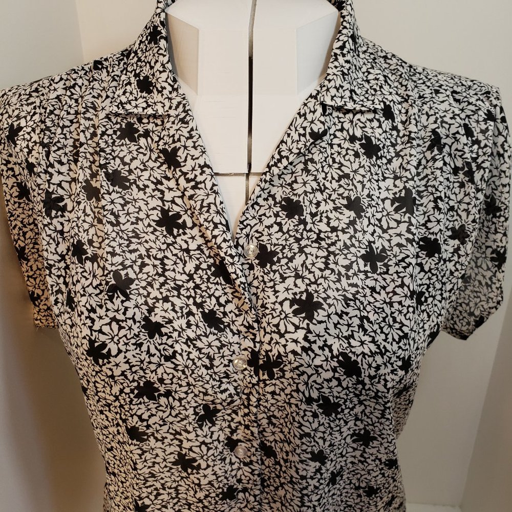 18 Size Blouse Button Up Black & White NEW